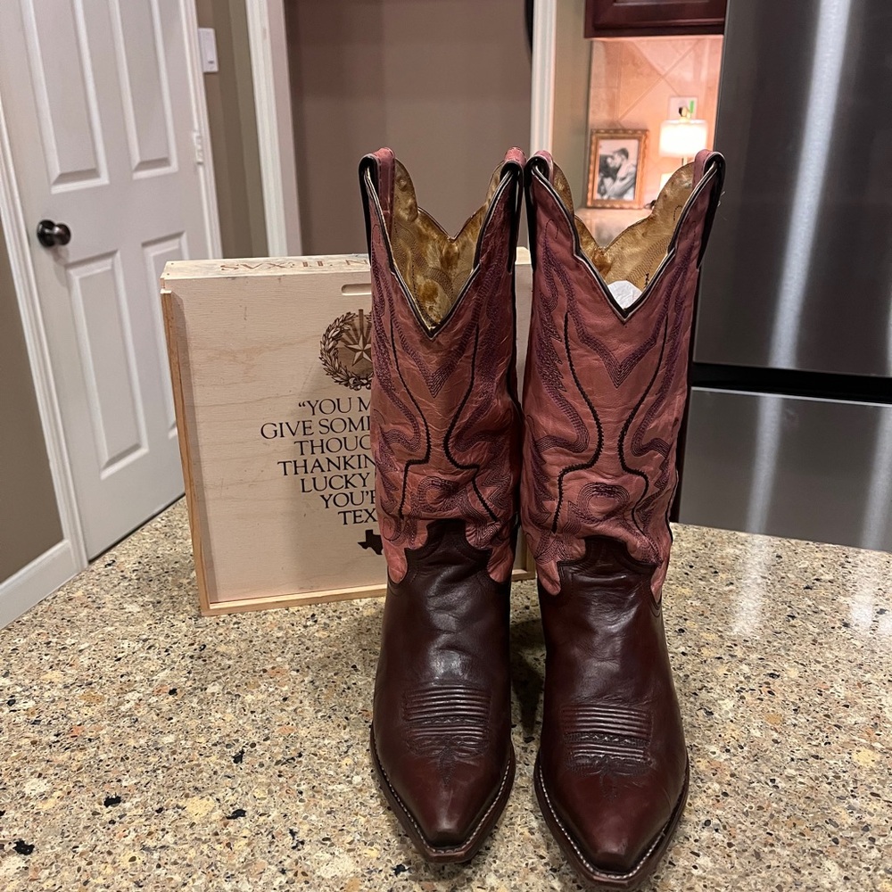 Justin Ladies Brown and Pink Cowboy Boots